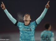 谢震业复出首秀出彩，迈阿密热火主场横扫利物浦，豪取10连胜的简单介绍